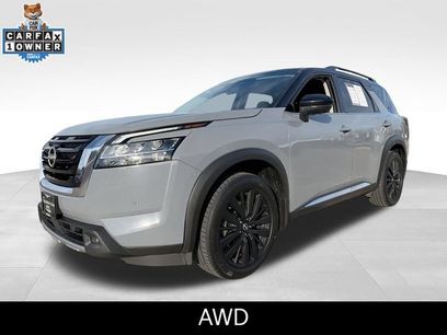 Used 2024 Nissan Pathfinder Platinum