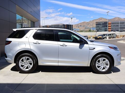 Certified 2025 Land Rover Discovery Sport S AWD/4WD image 5