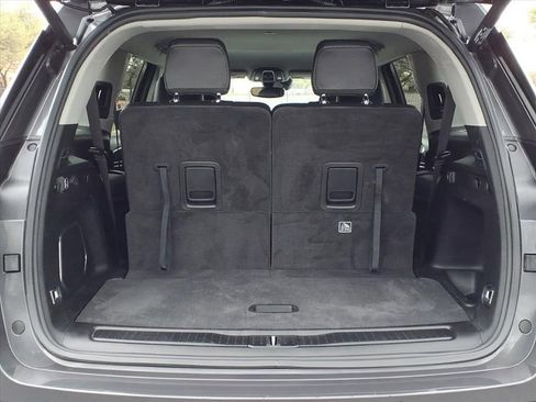 Used 2021 Jeep Grand Cherokee L Limited RWD image 12