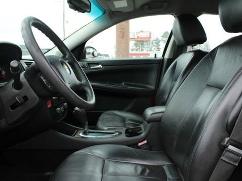 Used 2016 Chevrolet Impala LTZ FWD image 12