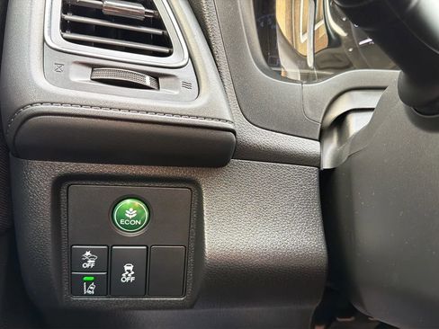 Used 2022 Honda HR-V EX image 15