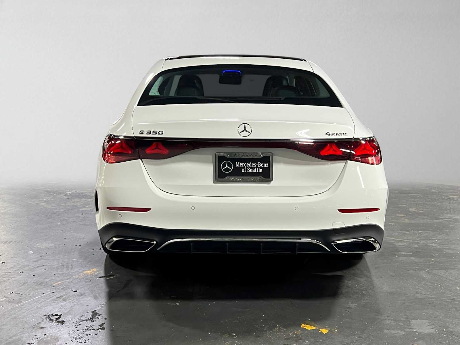 Used 2026 Mercedes-Benz E 350 4MATIC Sedan image 4