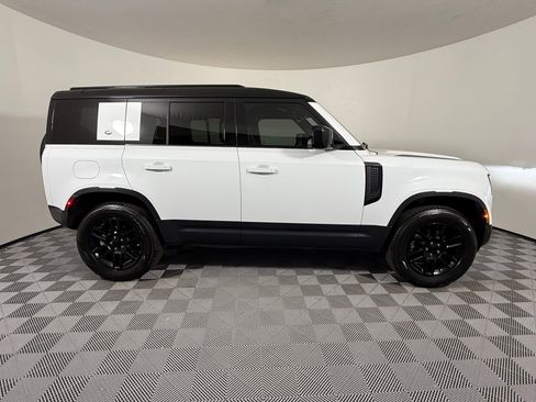 Used 2024 Land Rover Defender 110 S image 7