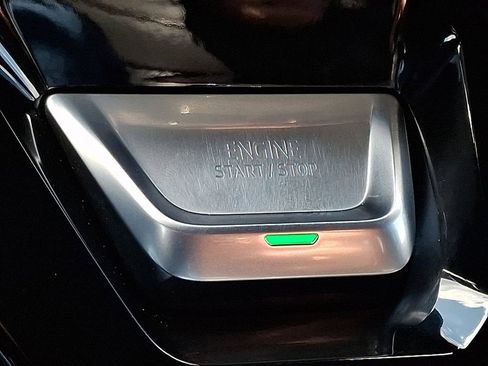 Used 2024 GMC Sierra 1500 Denali w/ Technology Package image 23