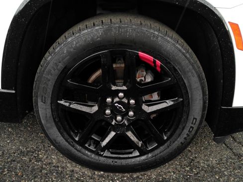Certified 2023 Chevrolet Traverse Premier w/ Redline Edition AWD/4WD image 33