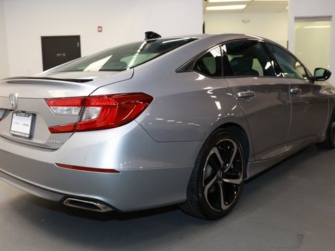 Used 2022 Honda Accord Sport image 7