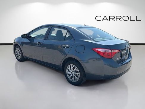 Used 2018 Toyota Corolla LE image 5