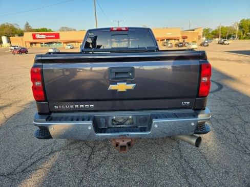 Used 2015 Chevrolet Silverado 3500 LTZ w/ Duramax Plus Package AWD/4WD image 5