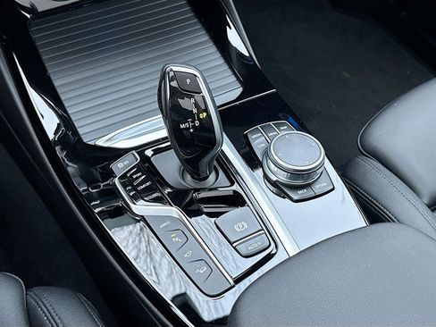 Used 2021 BMW X3 xDrive30e image 17