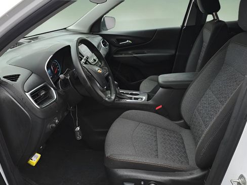 Used 2024 Chevrolet Equinox LT image 6