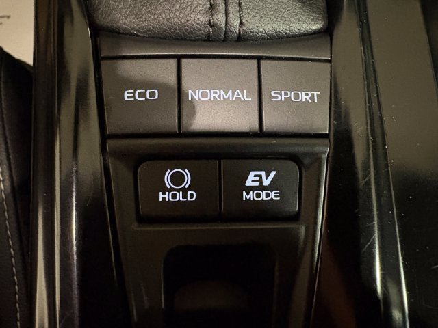 Used 2025 Toyota Camry SE FWD image 22