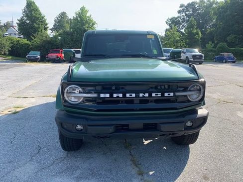 Used 2024 Ford Bronco Outer Banks AWD/4WD image 3