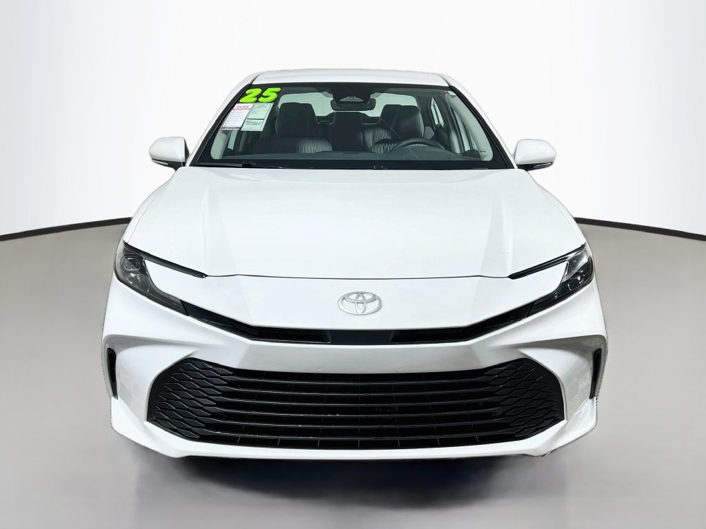 Used 2025 Toyota Camry LE w/ Convenience Package FWD image 8