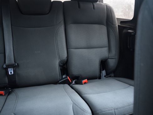 Used 2019 Jeep Wrangler Unlimited Sport image 17