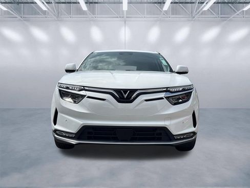 New 2025 VinFast VF 8 Eco AWD/4WD image 2