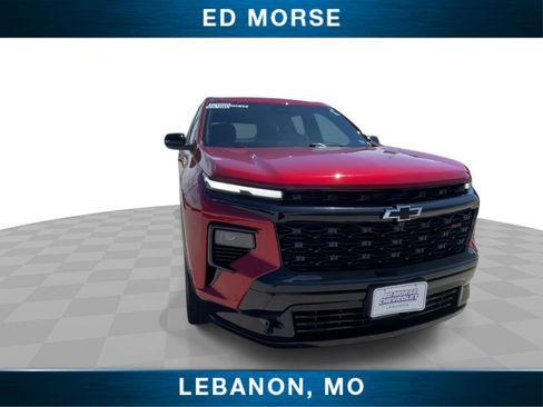 Used 2025 Chevrolet Traverse RS w/ LPO, Floor Liner Package AWD/4WD image 2