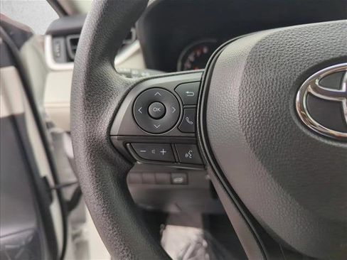 Certified 2025 Toyota RAV4 XLE w/ Convenience Package FWD image 17