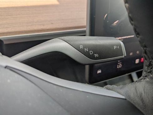 Used 2024 Tesla Model Y Performance AWD/4WD image 12