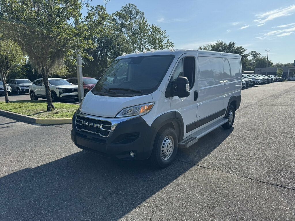 Used 2025 RAM ProMaster 2500 w/ U-Haul Equipment Group FWD image 1