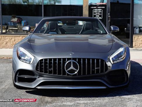 Used 2018 Mercedes-Benz AMG GT Roadster w/ Exclusive Interior Package image 2