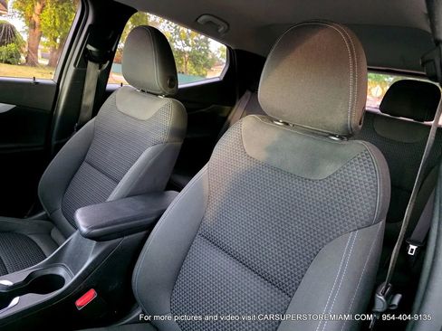 Used 2022 Chevrolet Bolt EUV LT w/ Driver Confidence Package image 30