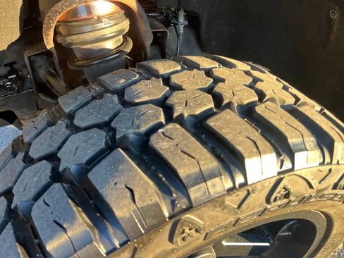 Used 2019 Chevrolet Silverado 1500 LT w/ All Star Edition image 28