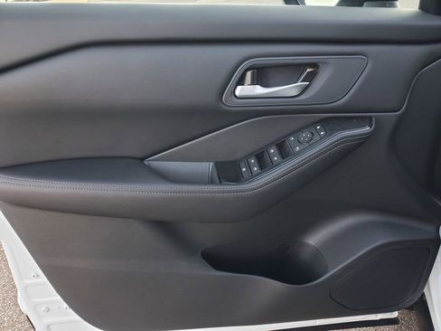 New 2026 Nissan Rogue SV AWD/4WD image 13