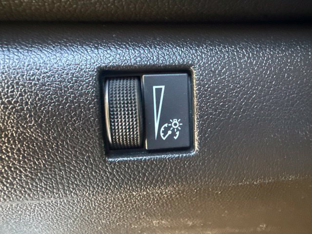 Used 2023 Chevrolet Colorado LT w/ LT Convenience Package AWD/4WD image 24