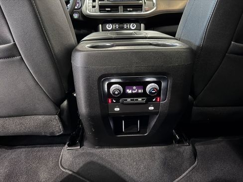 Certified 2023 GMC Yukon XL SLT w/ SLT Premium Package image 32