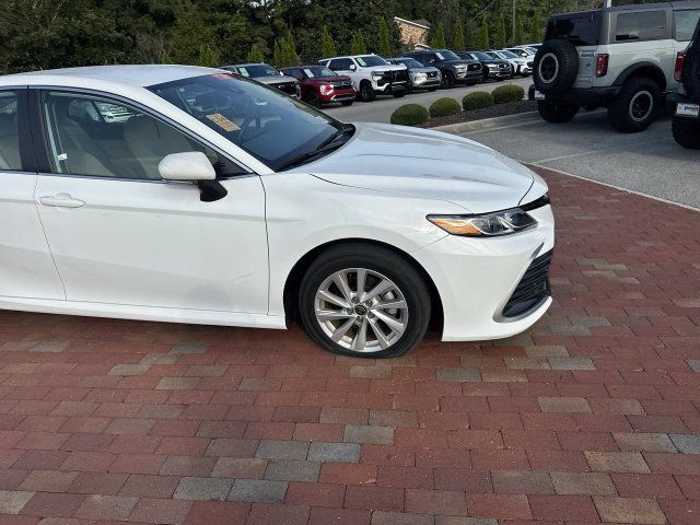 Used 2023 Toyota Camry LE FWD image 17