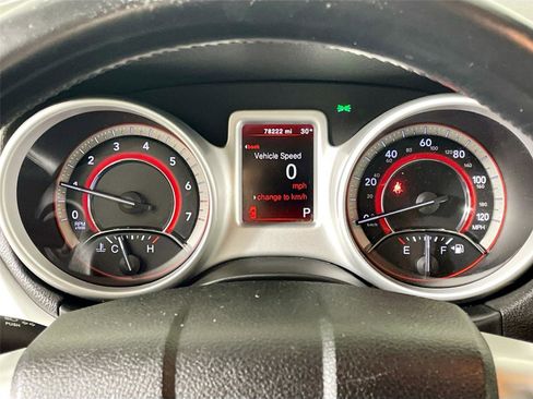 Used 2019 Dodge Journey SE w/ Premium Group image 18