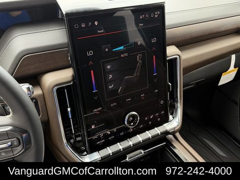 New 2026 GMC Yukon Denali Ultimate AWD/4WD image 16