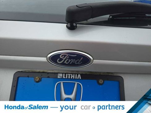 Used 2015 Ford Fiesta SE image 16