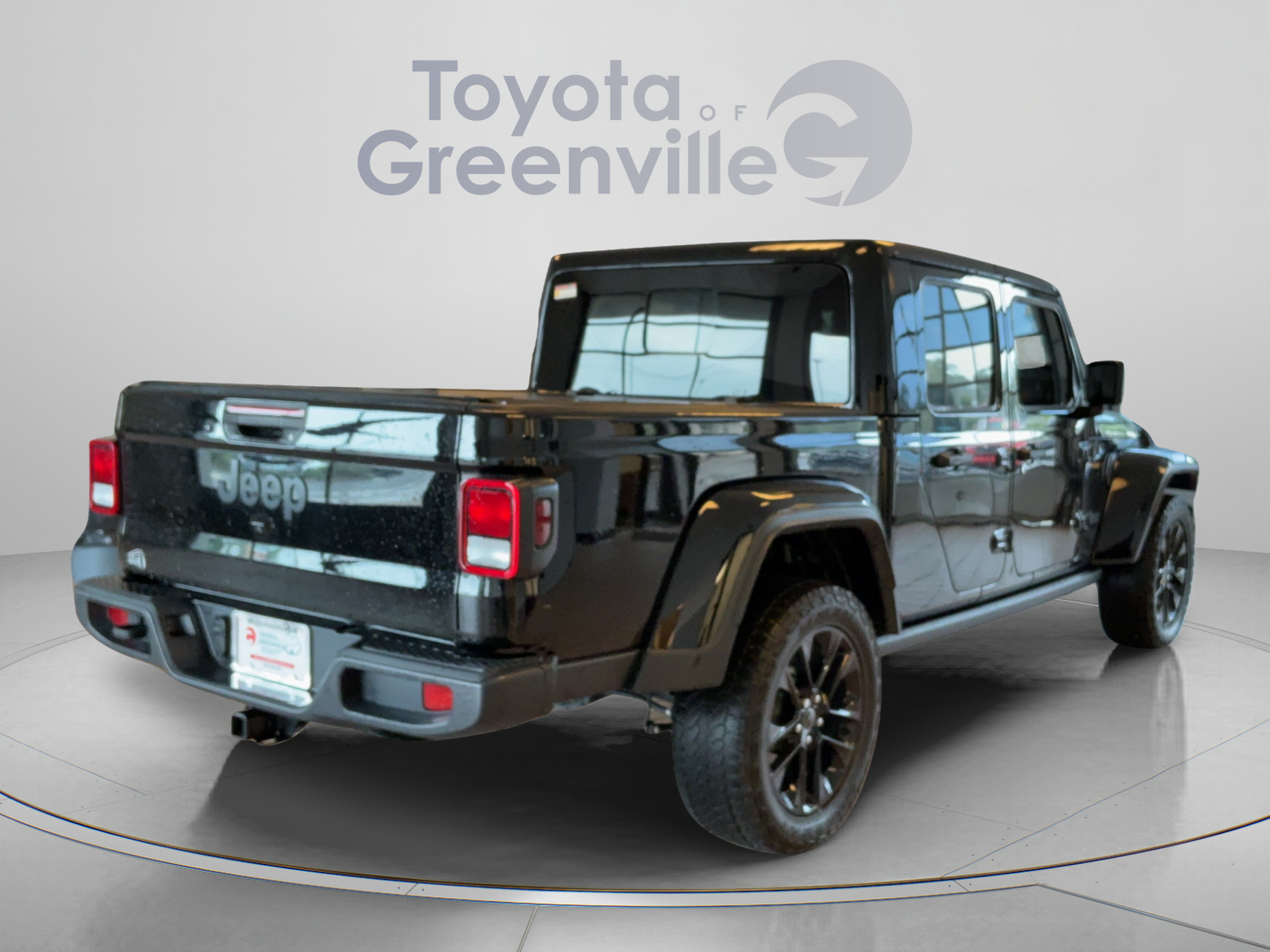Used 2025 Jeep Gladiator Sport AWD/4WD image 6