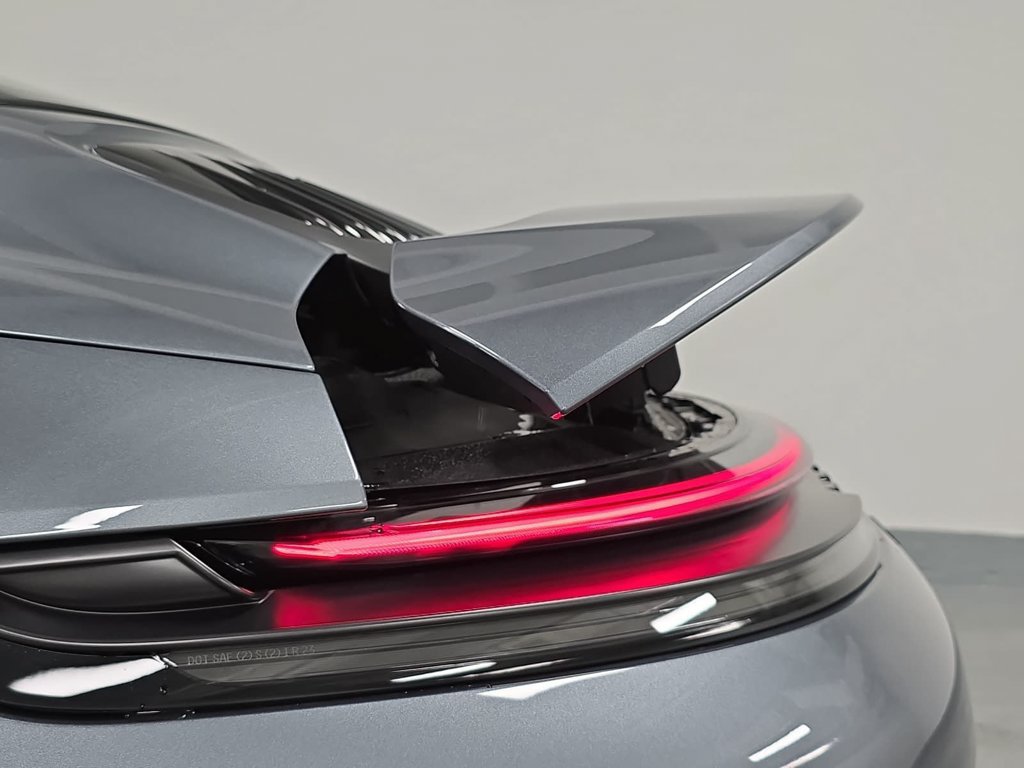 Certified 2026 Porsche 911 Targa 4 GTS AWD/4WD image 31