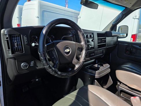 Used 2014 Chevrolet Express 3500 LS image 13