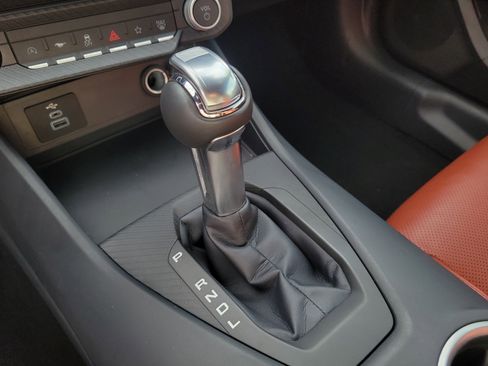 Used 2025 Ford Mustang Premium image 11