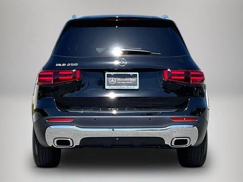 Used 2025 Mercedes-Benz GLB 250 image 6
