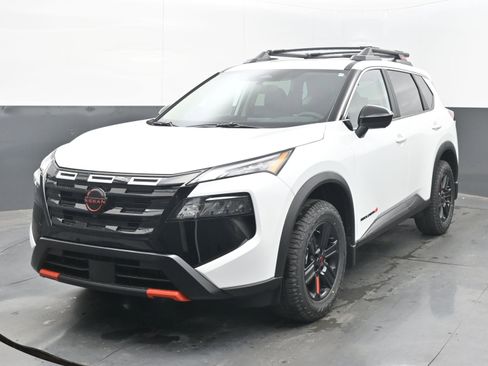 New 2026 Nissan Rogue SV image 3