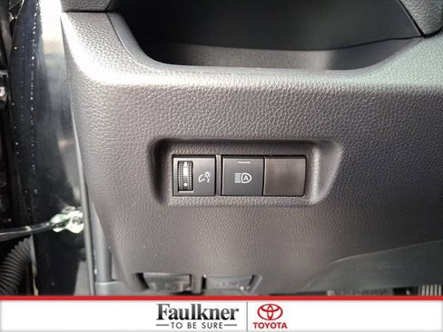 Certified 2025 Toyota RAV4 LE image 23