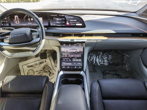 Used 2023 Lucid Air Touring image 12