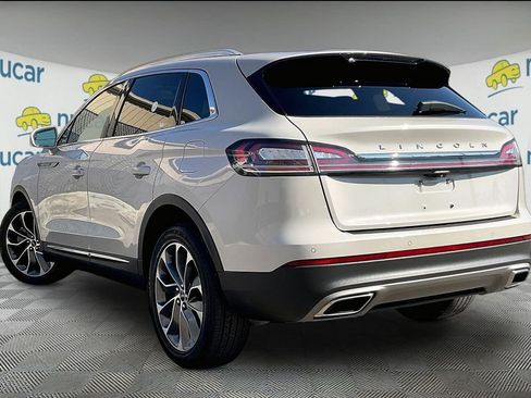 Used 2022 Lincoln Nautilus Reserve AWD/4WD image 4