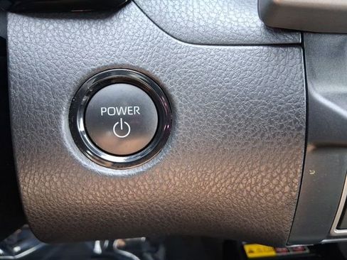Used 2025 Toyota Camry SE w/ Convenience Package AWD/4WD image 24