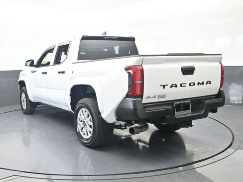 Used 2024 Toyota Tacoma SR AWD/4WD image 4