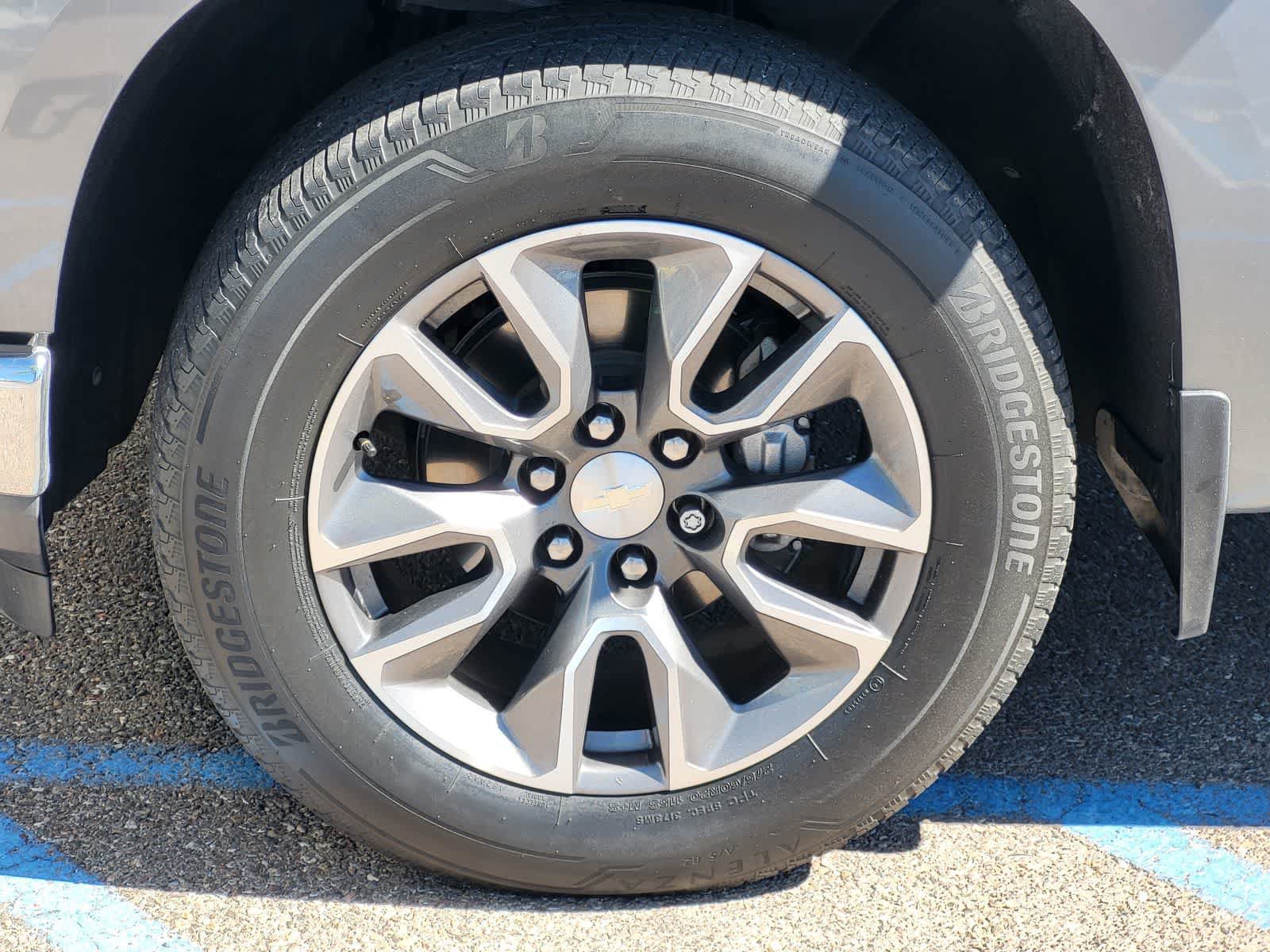 Used 2020 Chevrolet Silverado 1500 LT w/ Texas Edition RWD image 9
