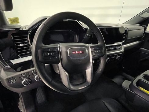 Used 2026 GMC Sierra 1500 SLT image 22