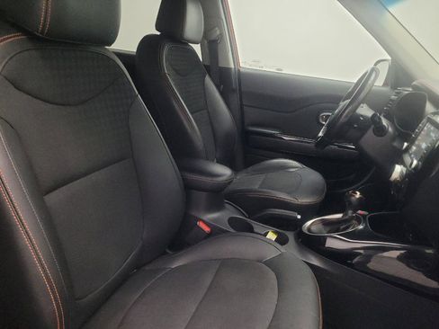 Used 2018 Kia Soul ! w/ Tech Package FWD image 21