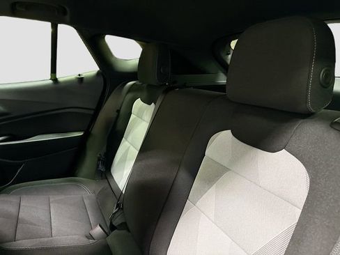 New 2026 Chevrolet Trax RS w/ Sunroof Package image 27