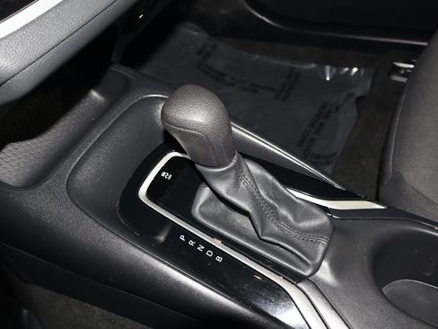 Used 2024 Toyota Corolla LE image 30