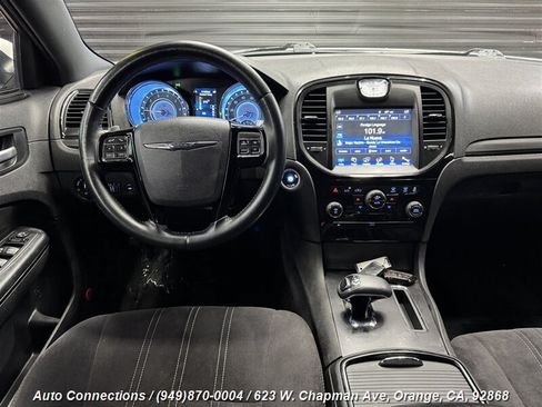 Used 2012 Chrysler 300 S RWD image 12